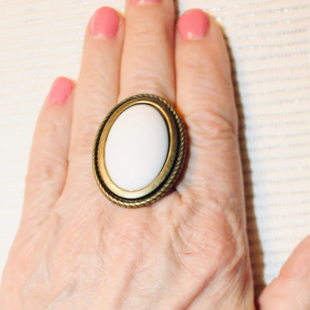 Ring Large Center Oval White Cabochon Brass Color Setting Size 9